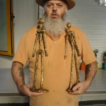 l'artista Gian Paolo Gazzola con 2 sue opere in bronzo anno 2012